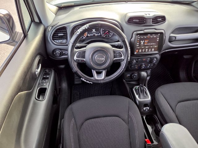 Used 2023 White Jeep Altitude image 9