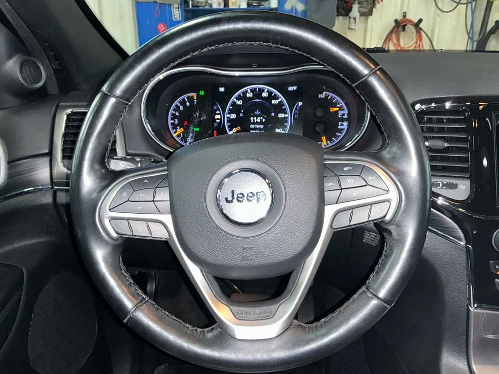 Used 2022 Black Jeep Limited image 20