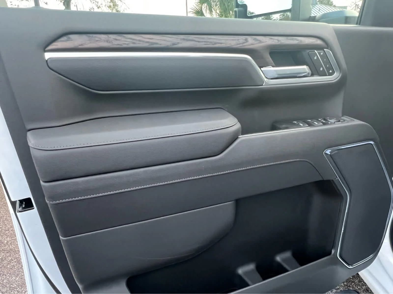 New 2026 Summit White GMC SLT image 8