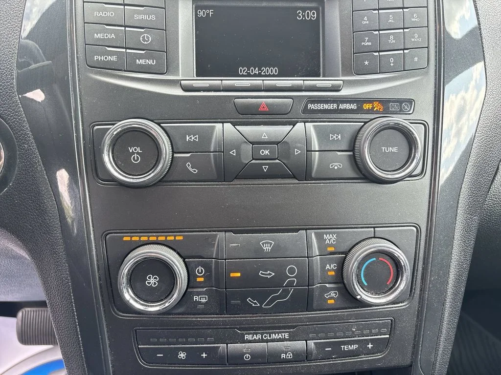 Used 2018 White Ford XLT image 16