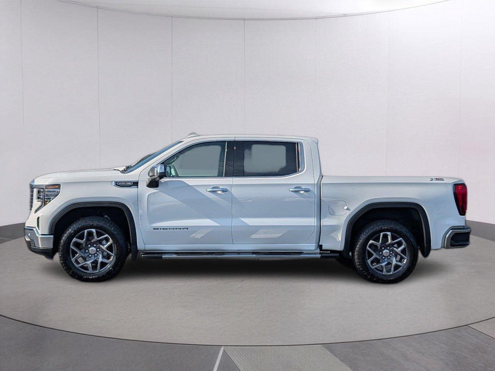New 2026 Summit White GMC SLT image 2