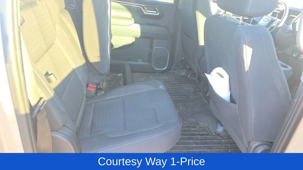 Used 2022 Beige GMC Elevation image 13
