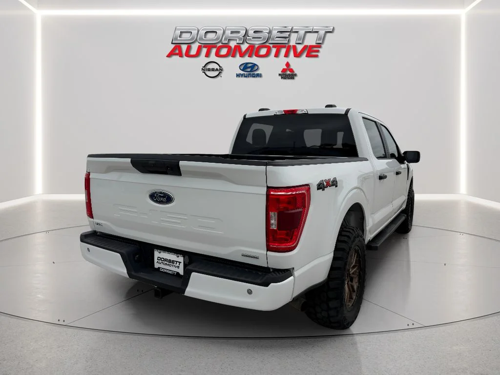 Used 2023 Oxford White Ford XLT image 6