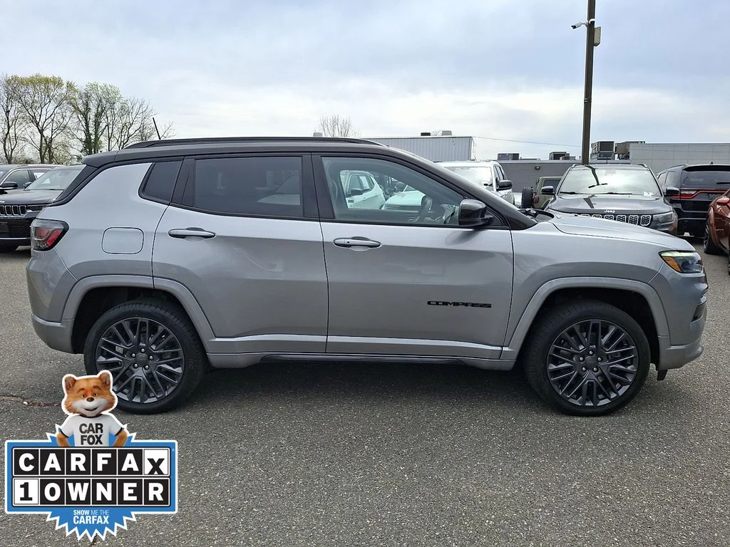 Certified Used 2023 Silver Jeep High Altitude image 6