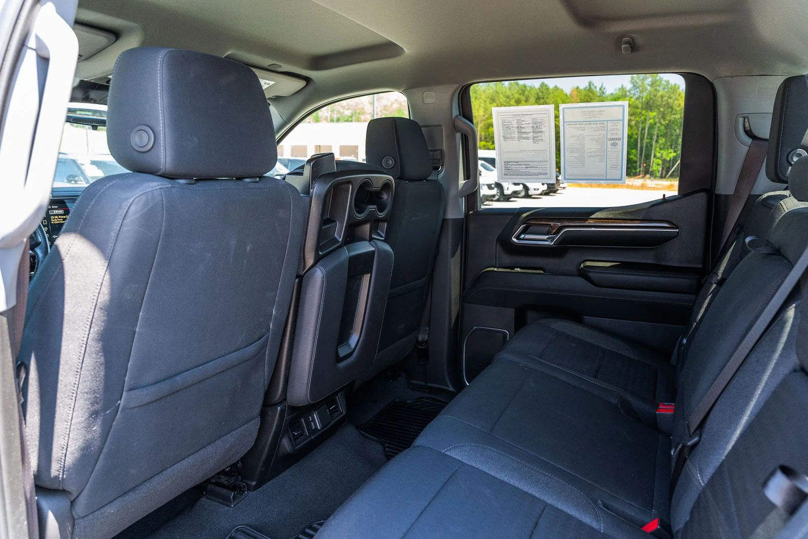 Used 2023 Silver GMC Elevation image 22