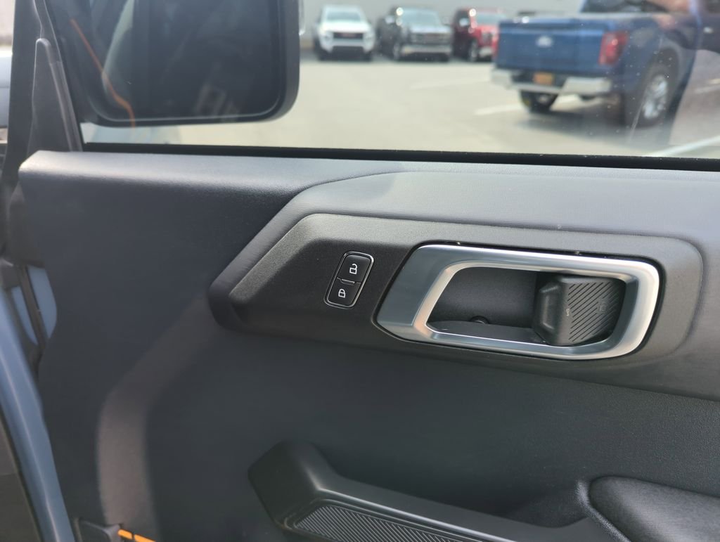 Used 2024 Gray Ford Badlands image 32