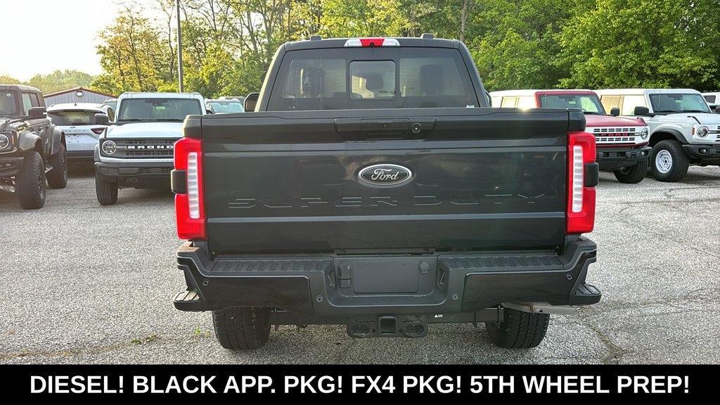 New 2026 Agate Black Metallic Ford Lariat image 31