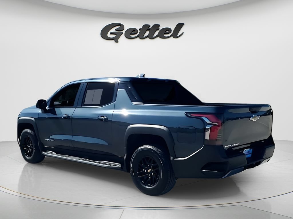 Used 2026 Blue Smoke Metallic Chevrolet LT - Standard Range image 7