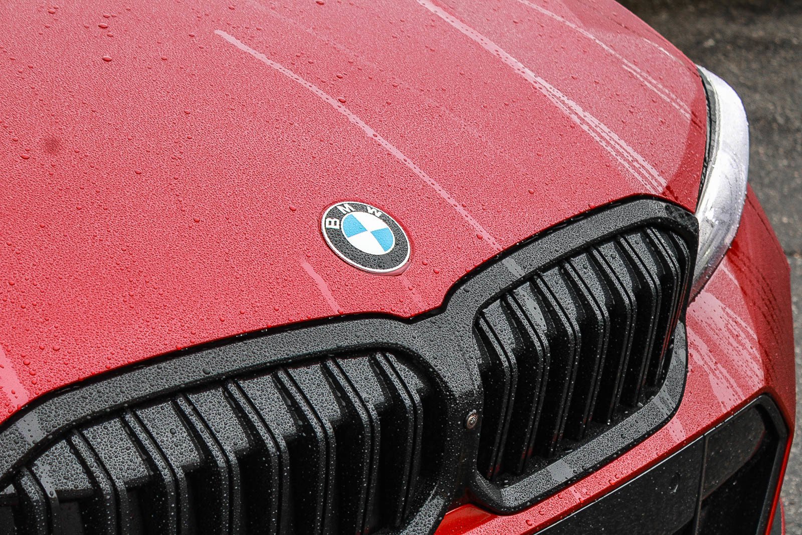 New 2026 Vegas Red Metallic BMW 330i NA image 9