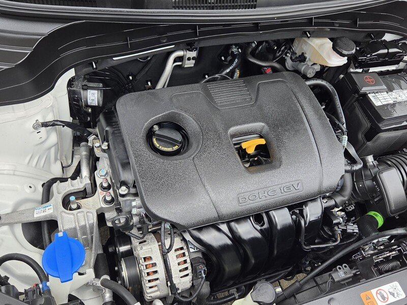 Certified Used 2020 Snow White Pearl KIA S IVT image 19