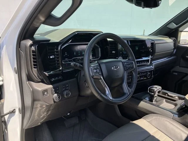 2025 Chevrolet Silverado 1500 ZR2 - Photo 10