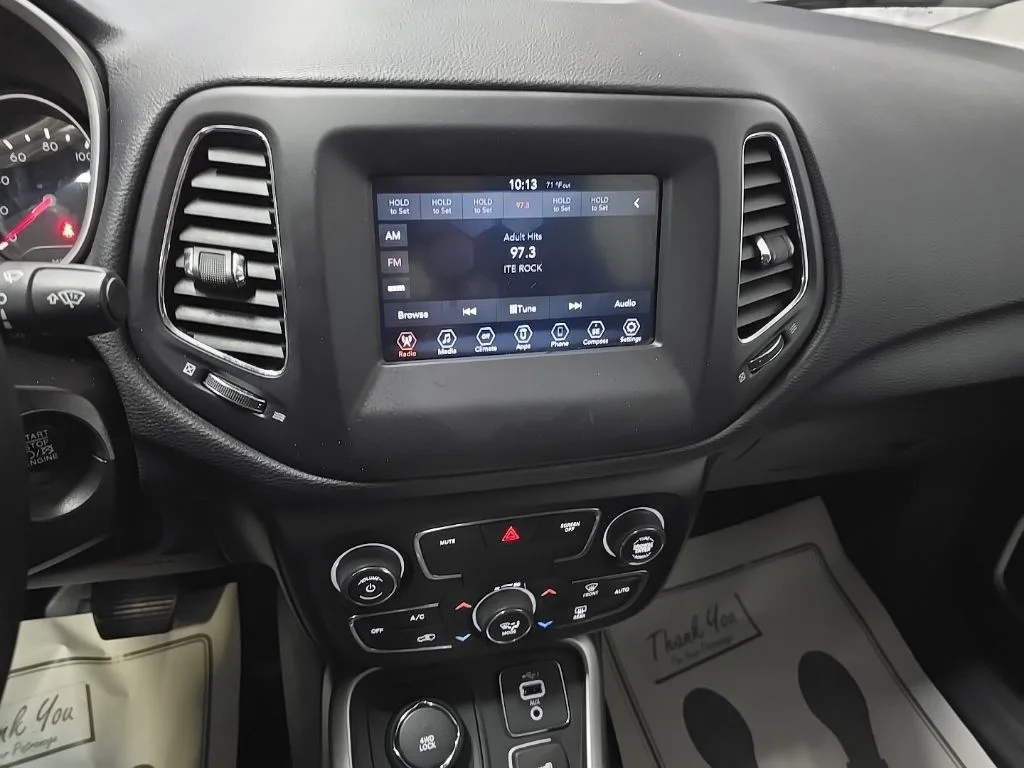 Used 2019 Gray Jeep Latitude image 24