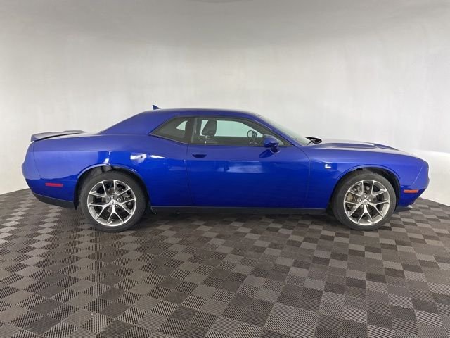 2022 Dodge Challenger SXT photo 4