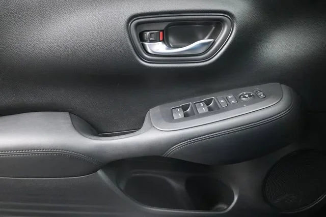 2025 Honda HR-V LX - Photo 79