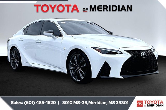 2023 Lexus IS