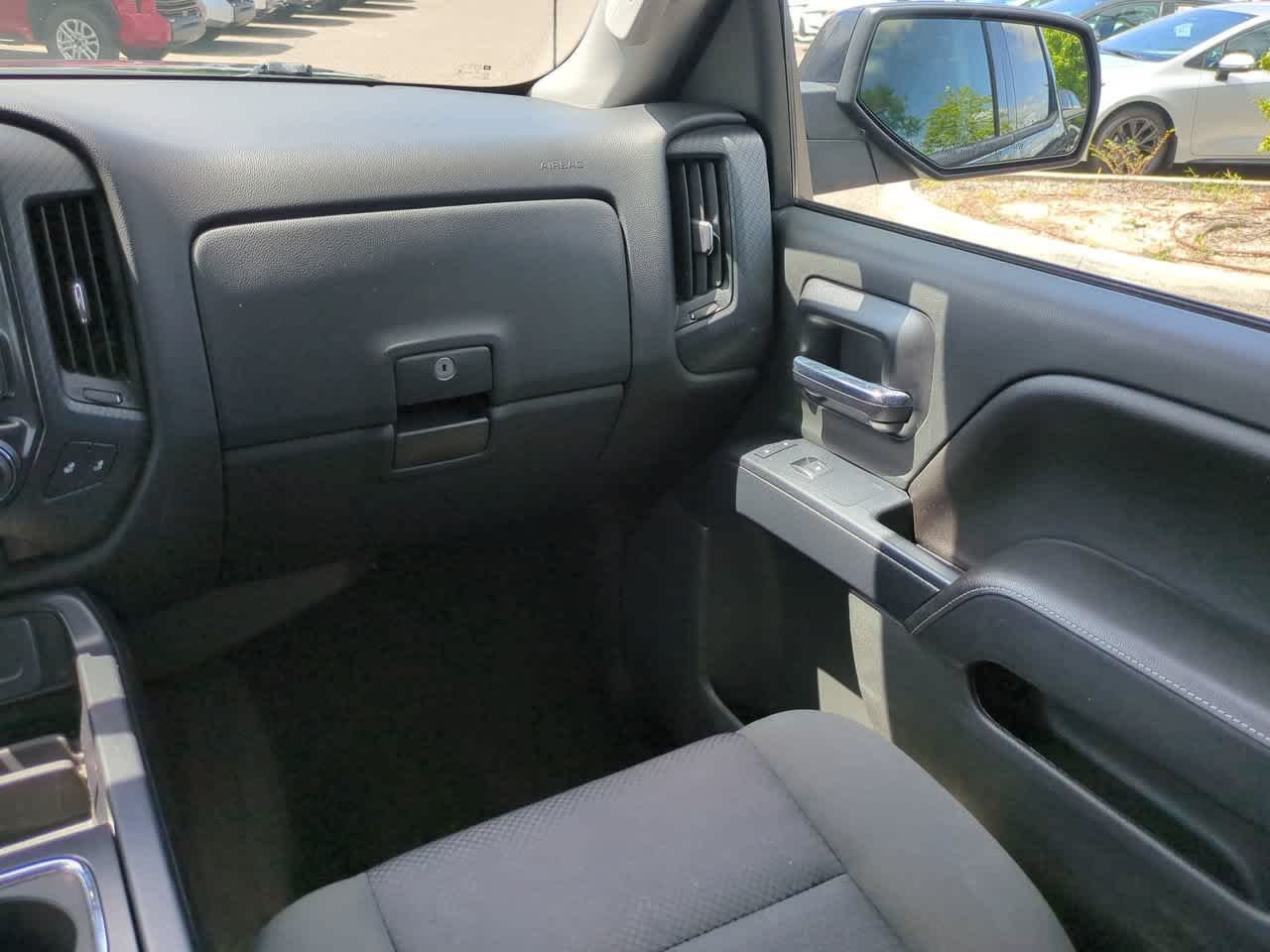 Used 2015 Black Chevrolet LT image 16