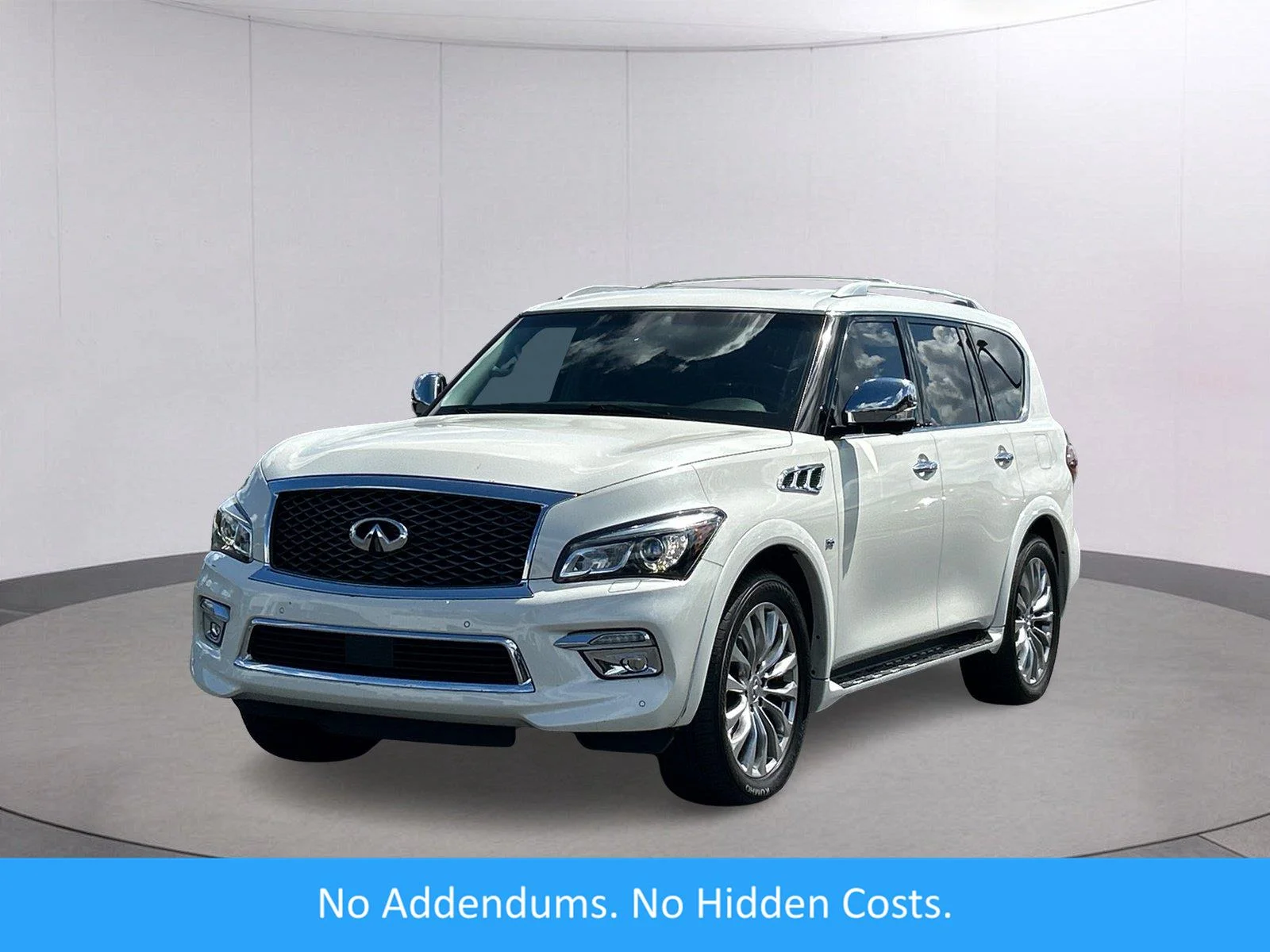 Used 2015 Majestic White INFINITI 4WD image 1