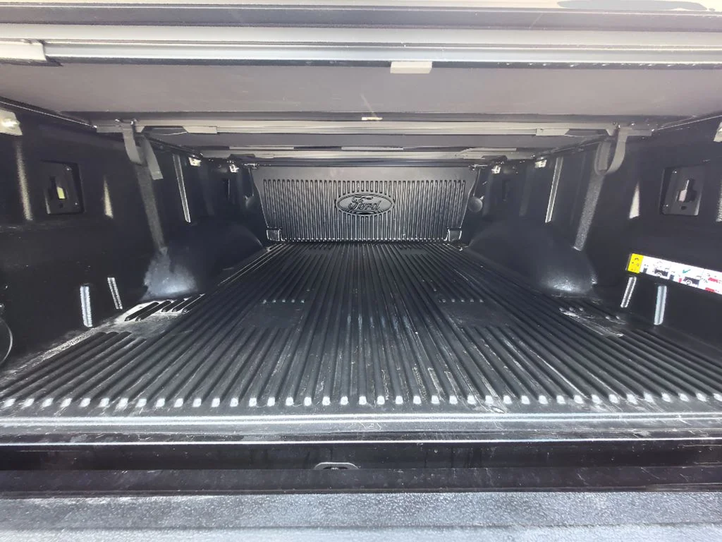 Used 2023 Agate Black Metallic Ford XLT image 24