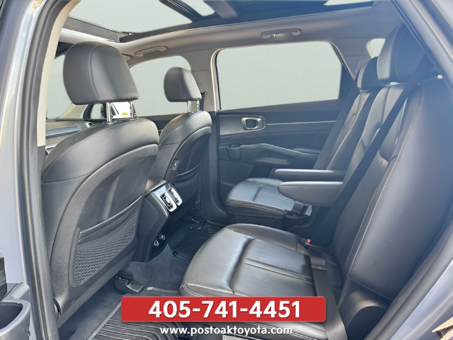 Used 2023 Silver Kia SX image 31