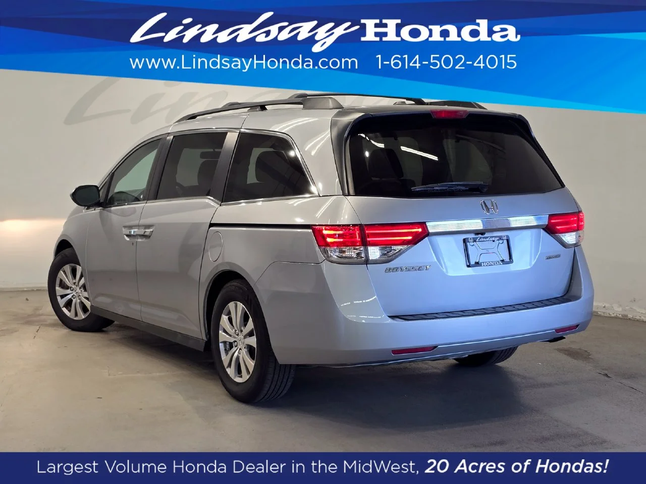 Used 2017 Lunar Silver Metallic Honda SE image 4