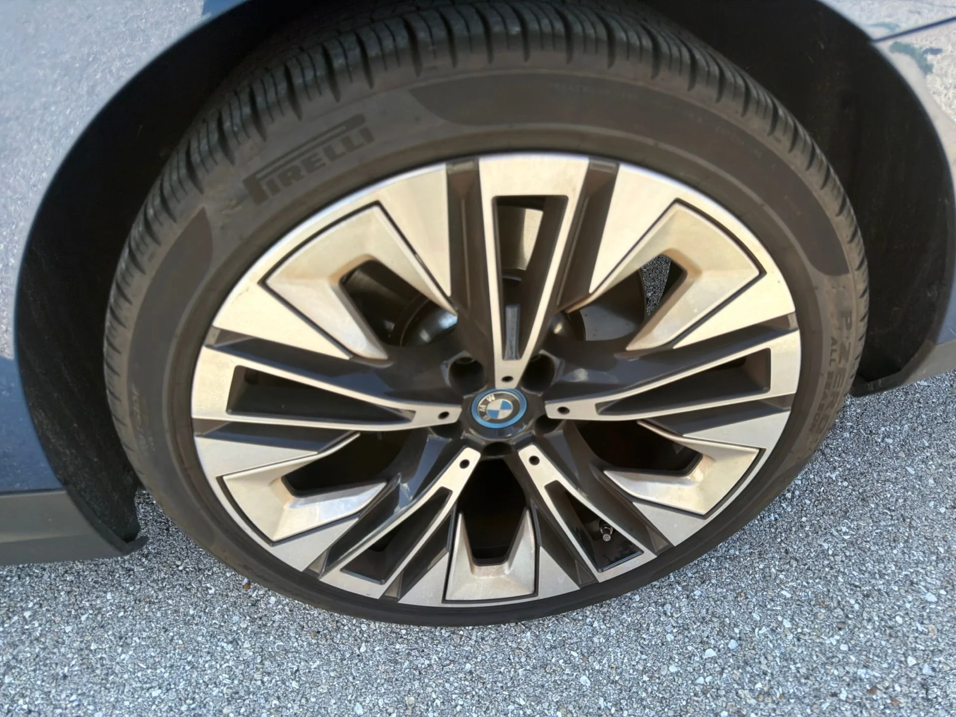 Used 2024 Blue Metallic BMW eDrive40 image 18