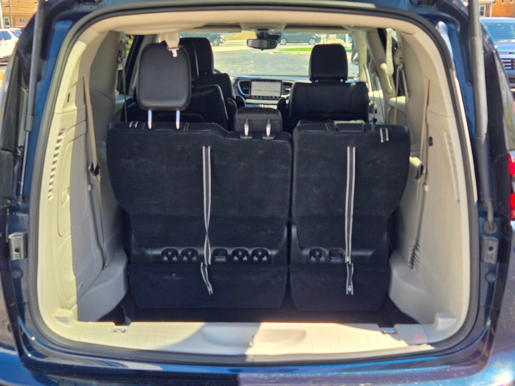 2024 Chrysler Pacifica PHEV Select - Photo 13