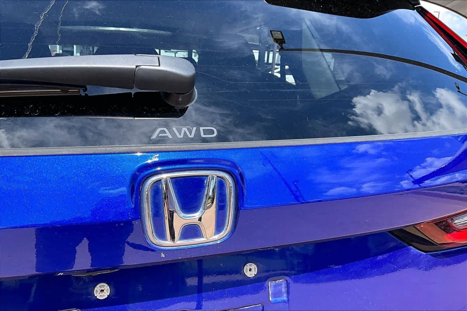 Used 2023 Still Night Pearl Honda EX-L image 18