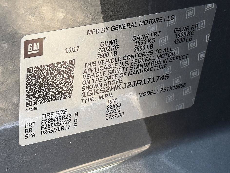 Used 2018 Mineral Metallic GMC Denali image 28