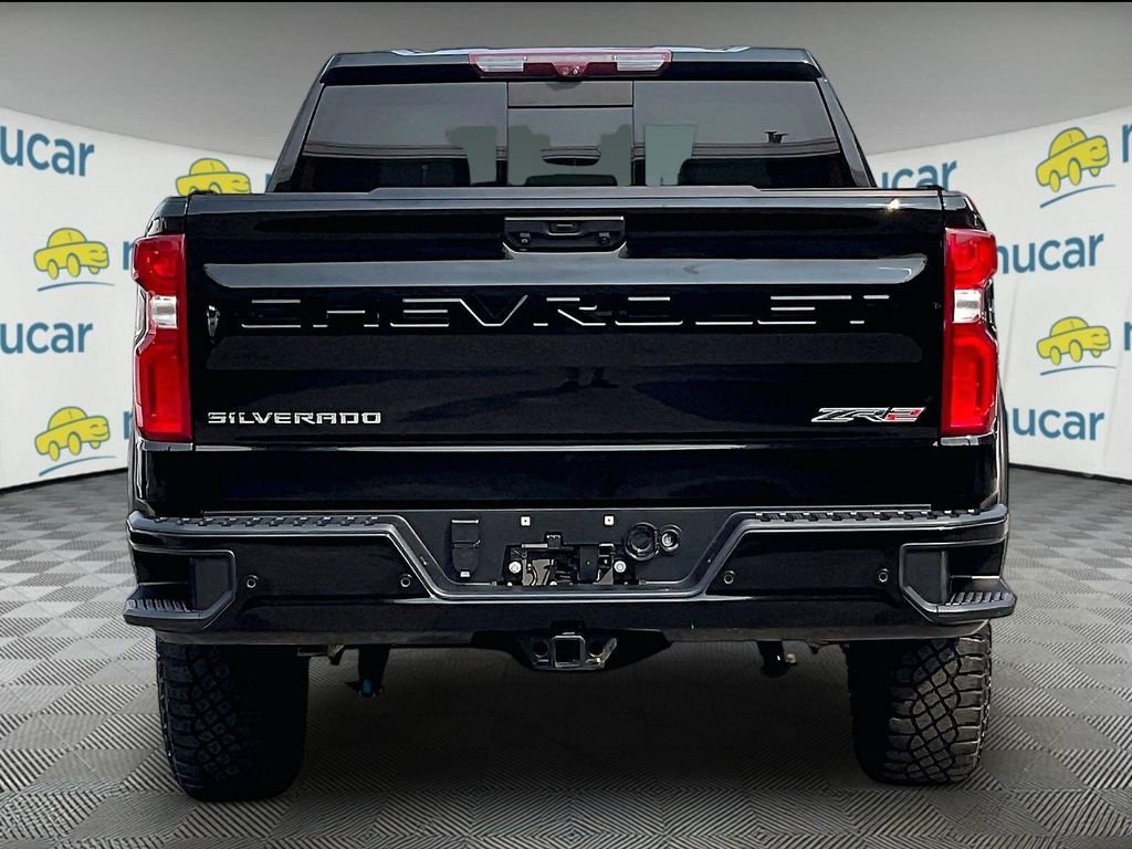 Used 2022 Black Chevrolet ZR2 image 5