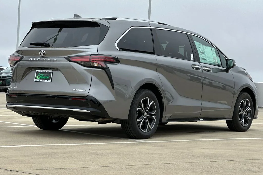 New 2026 Heavy Metal <sup>1</sup> Toyota  Platinum image 4