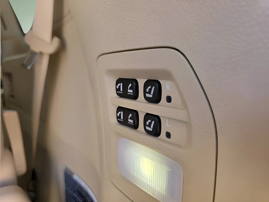 2019 Lexus LX 570 - Photo 8