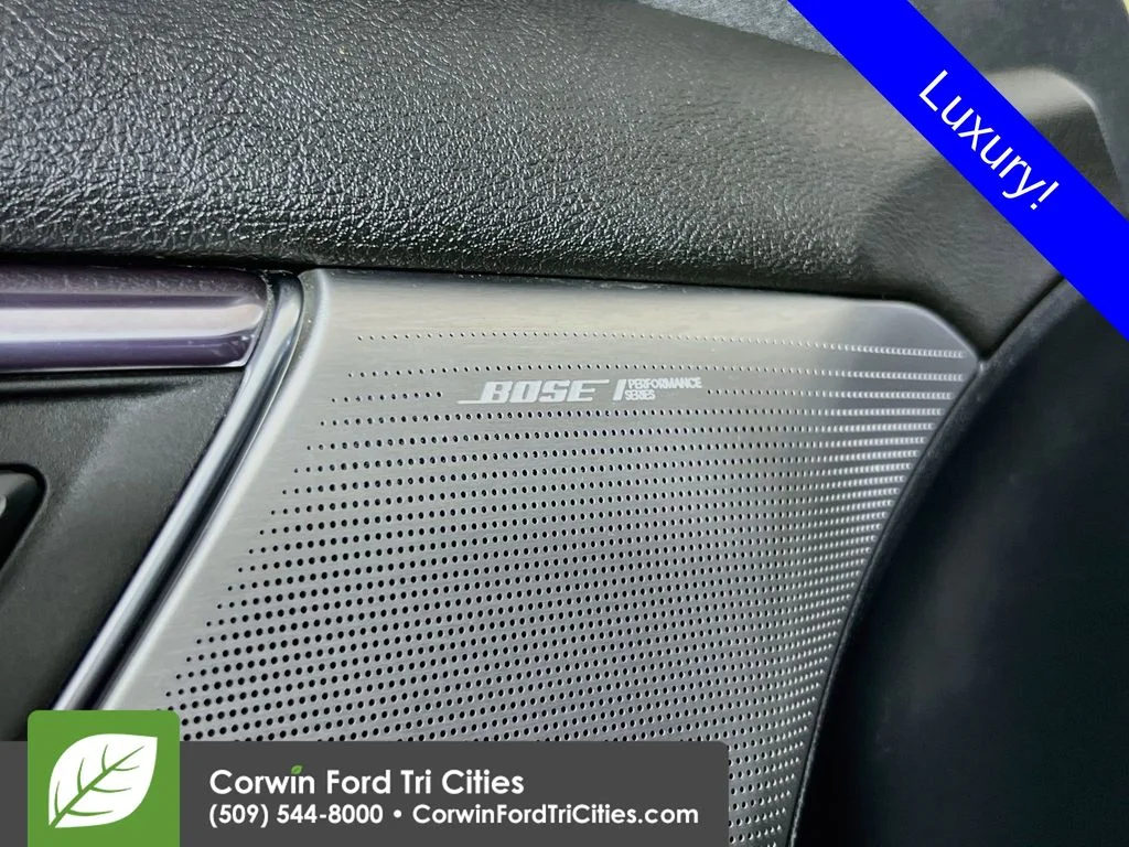 Used 2020 Gray Cadillac Luxury image 31