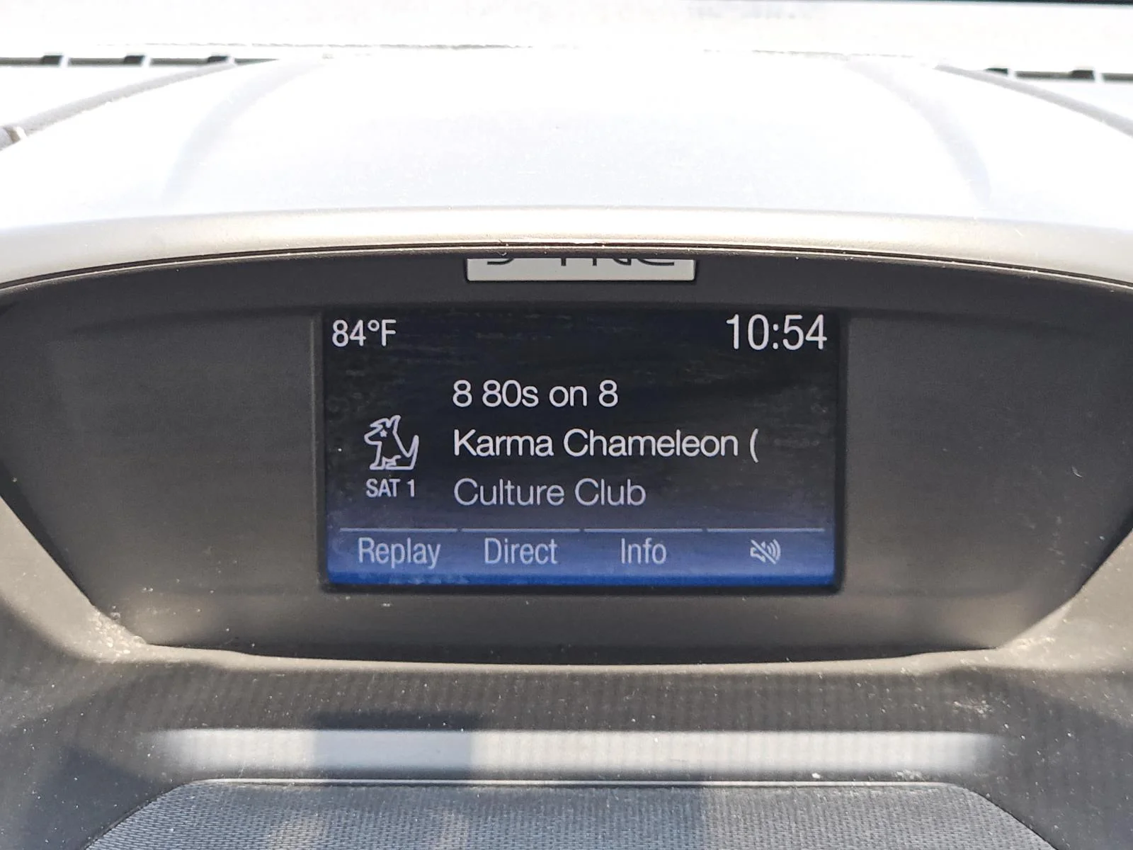 Used 2017 Lightning Blue Metallic Ford SE FWD image 13