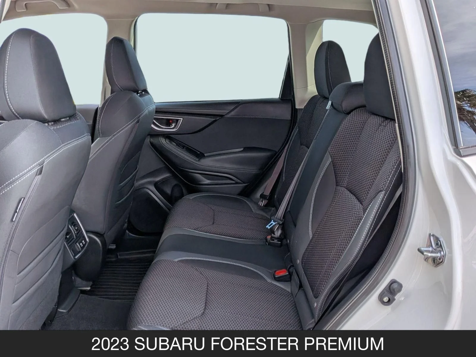 Used 2023 Crystal White Pearl Subaru Premium image 15