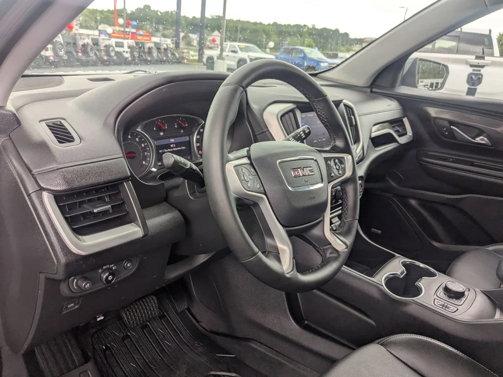 Used 2023 Sterling Metallic GMC SLT image 14