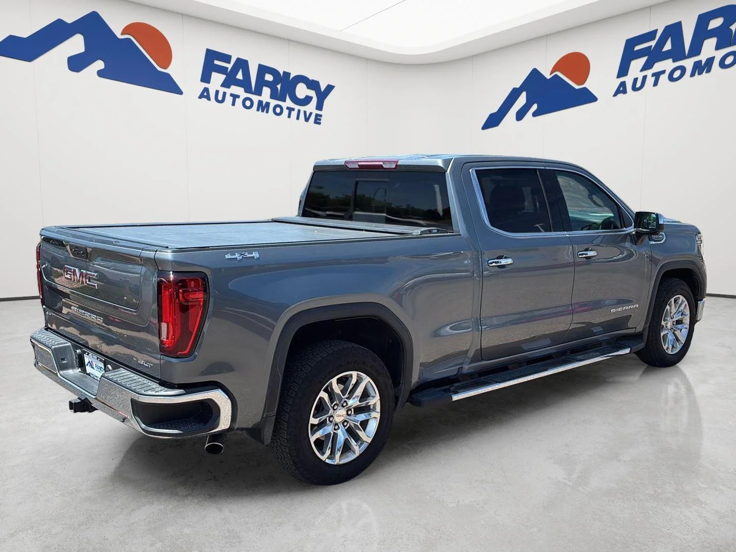Used 2021 Satin Steel Metallic GMC SLT image 5