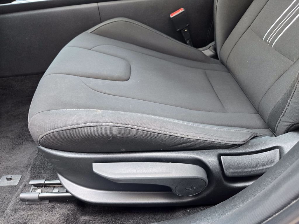 Used 2024 Blue Hyundai SEL image 16