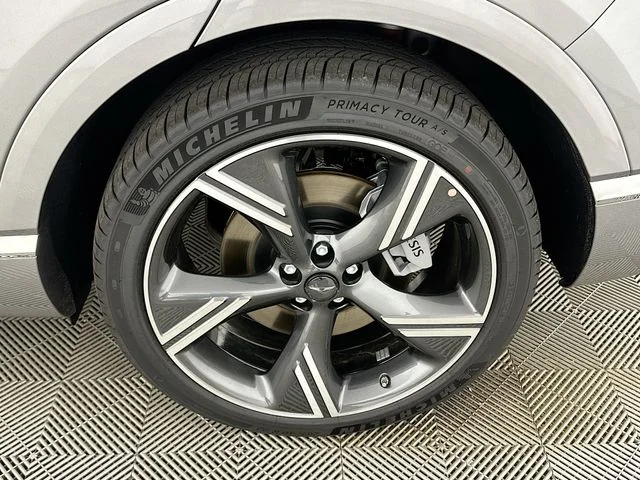 New 2026 Silver Genesis 3.5T Prestige image 24