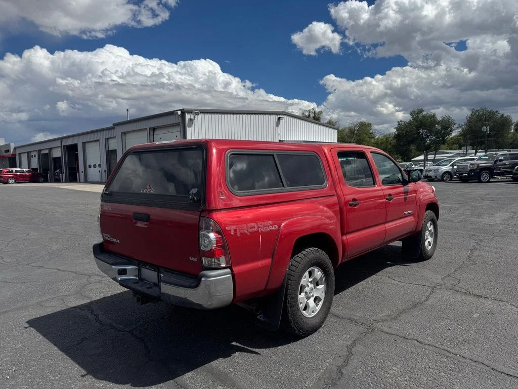 Used 2015 Barcelona Red Metallic Toyota Base image 6