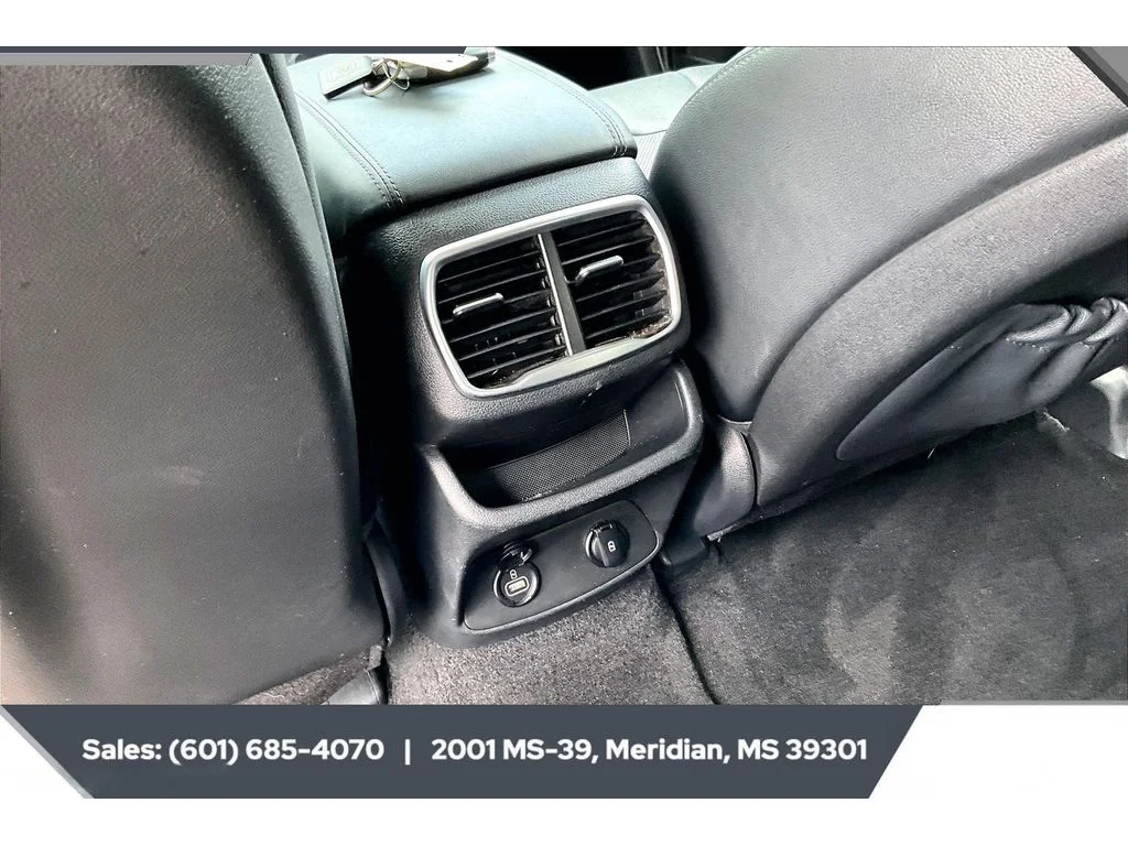 Used 2020 Rainforest Hyundai SEL image 24