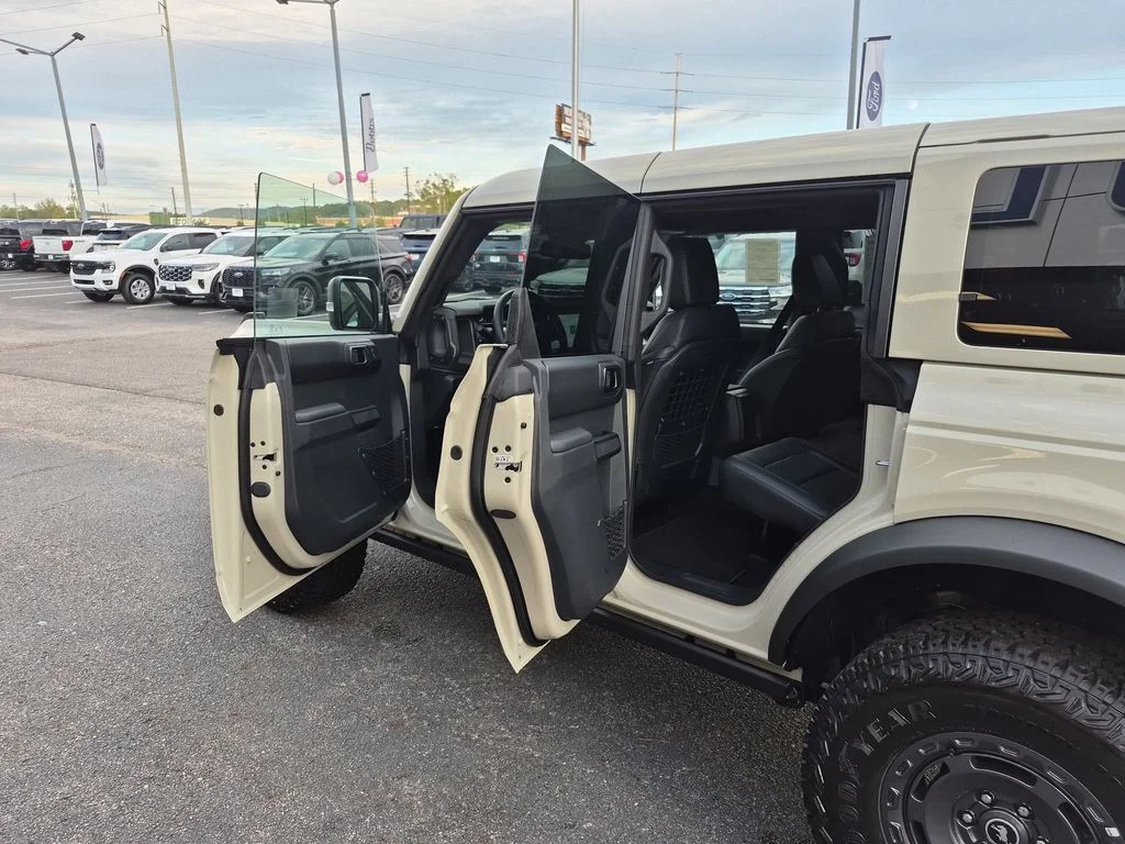 New 2025 Desert Sand Ford Badlands® image 13