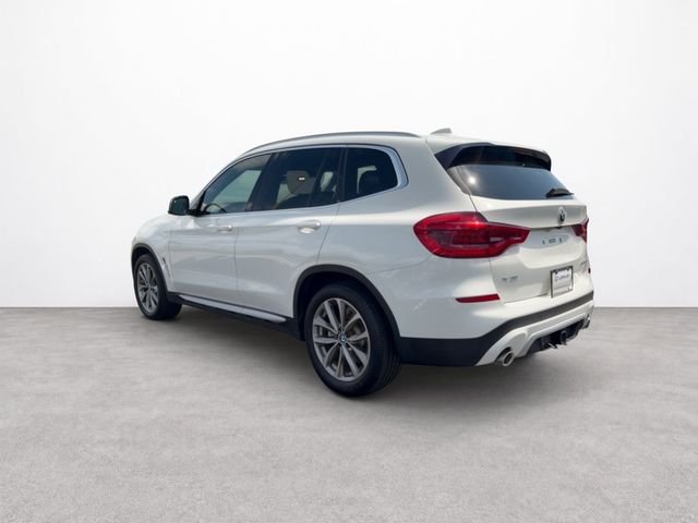 Used 2019 White BMW sDrive30i image 3