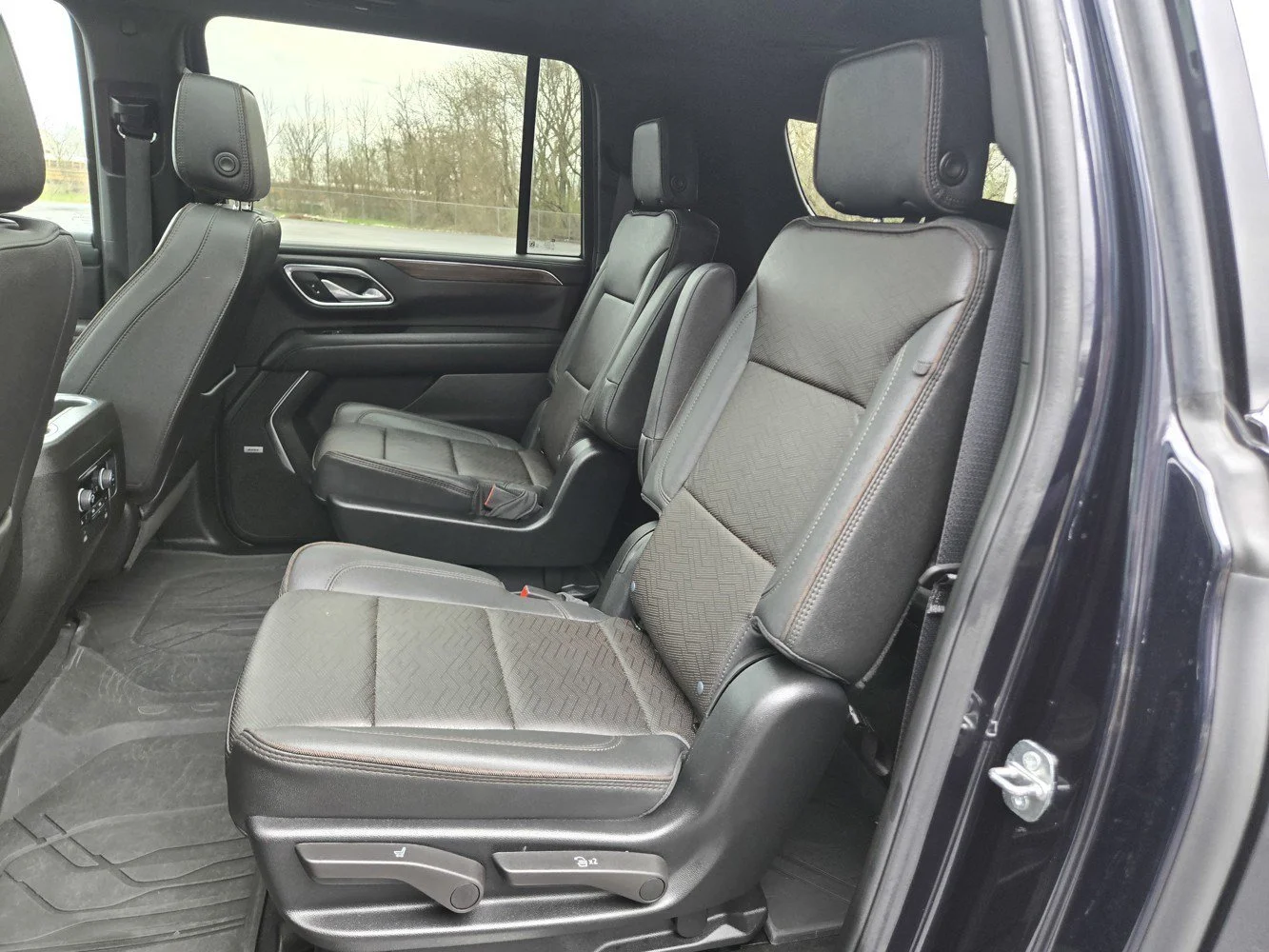 2024 Chevrolet Suburban High Country - Photo 24