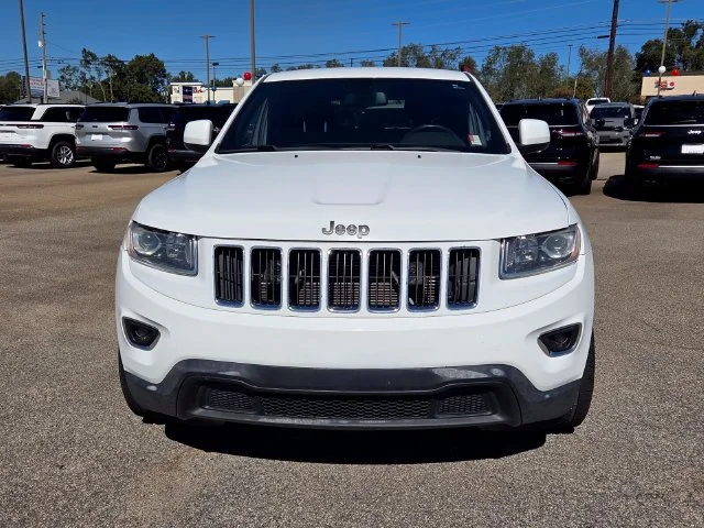 Used 2014 White Jeep Laredo image 2