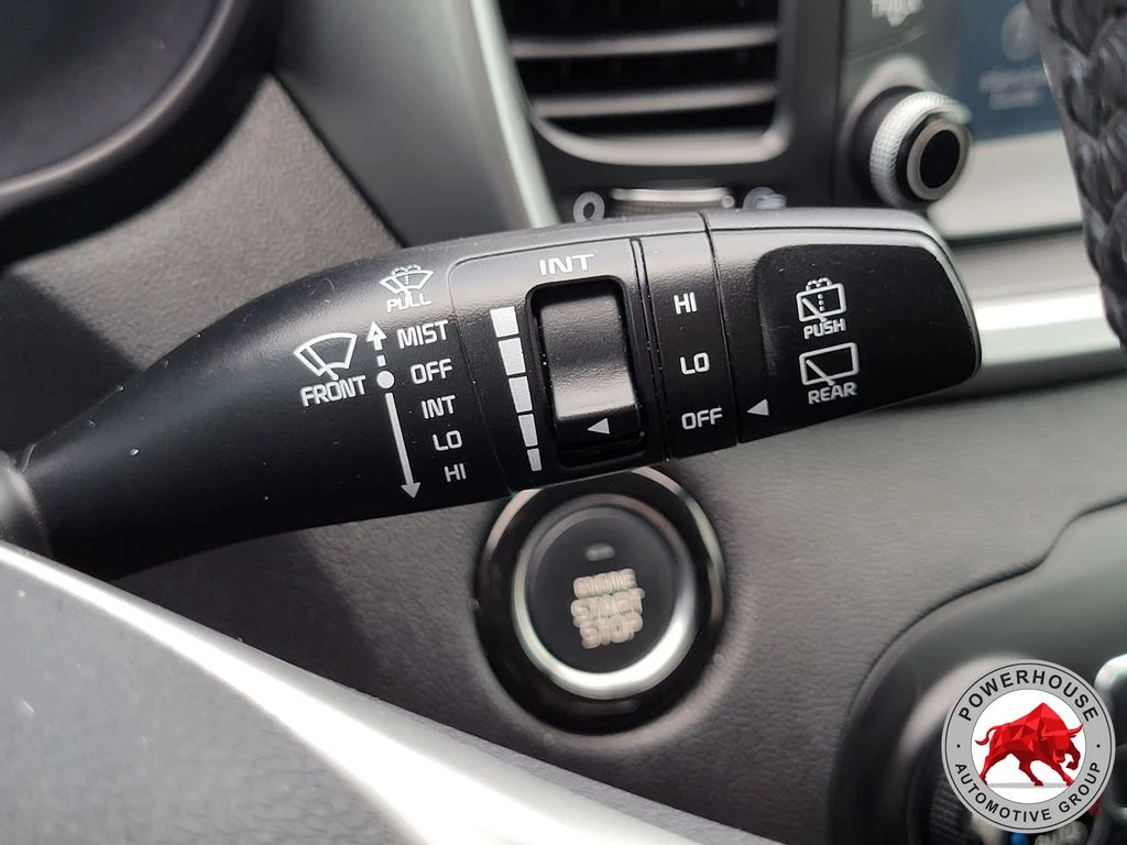 Used 2019 White Kia EX image 32