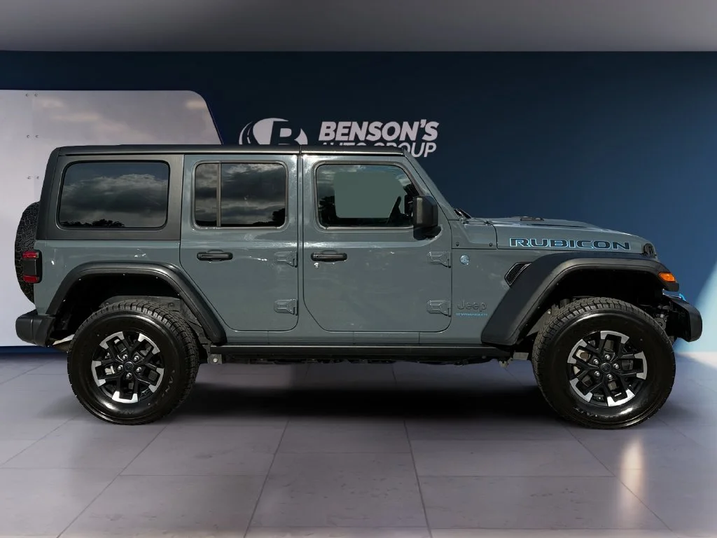 Used 2024 Gray Jeep Rubicon 4xe image 6