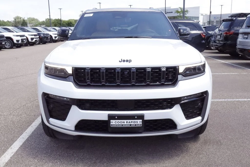 New 2026 Bright White Clear-Coat Exterior Paint Jeep Summit image 2