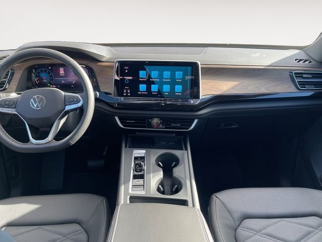 New 2026 Black Volkswagen SE image 10