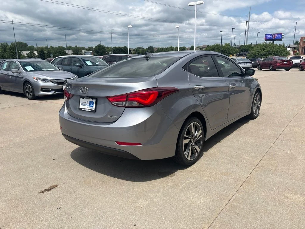 Used 2015 Shale Gray Metallic Hyundai Limited image 5