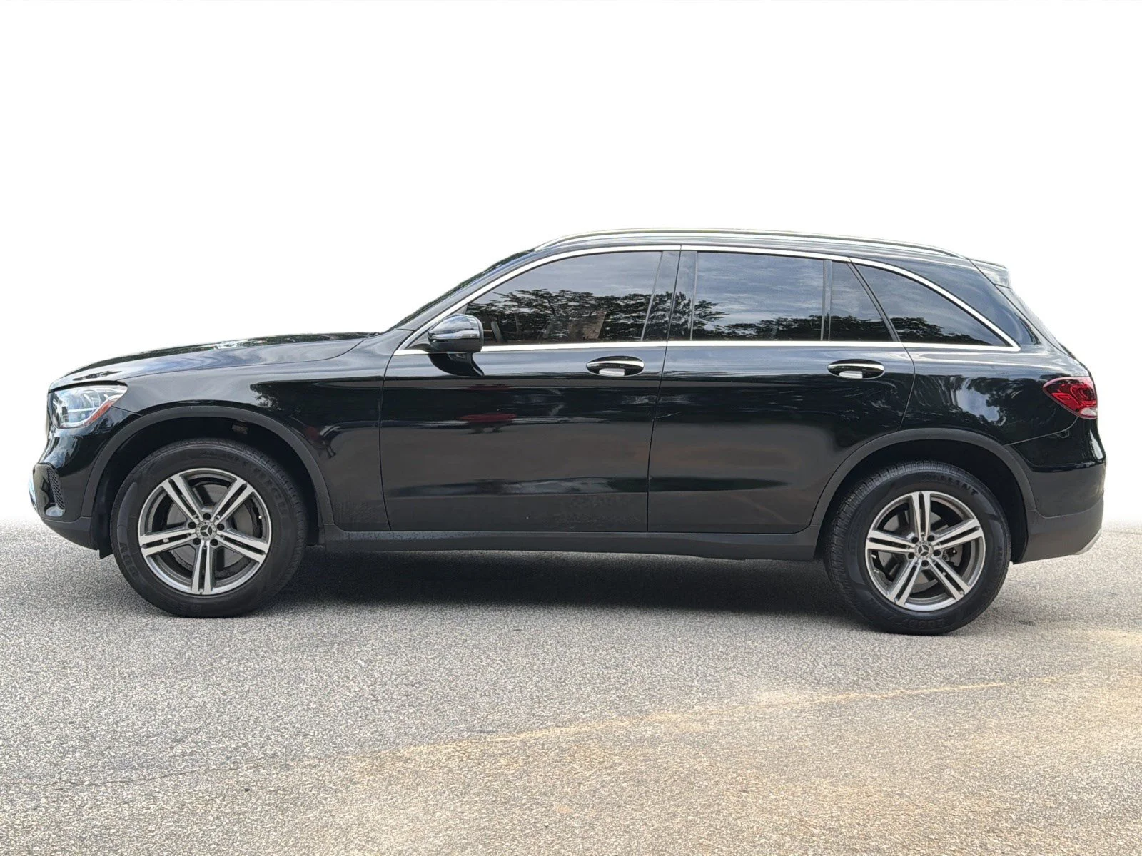 Used 2020 Black Mercedes-Benz GLC 300 image 20